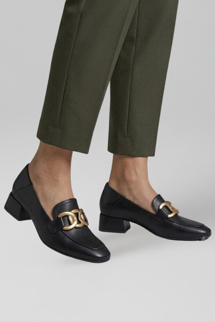 Women Classic Elegant Refined Sophisticated Slip-On Loafers