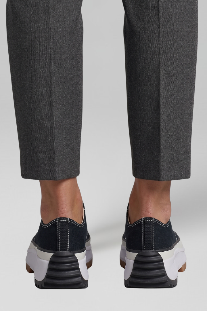 Women Cushioned Low-Top Platform Trainers with Laces for Travel