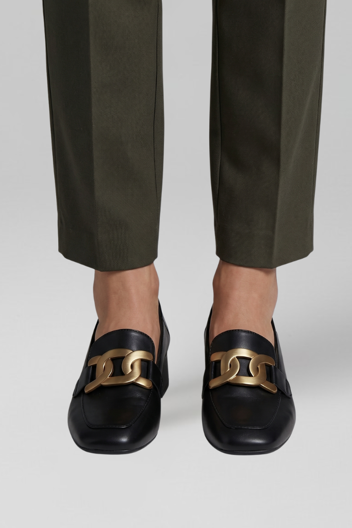 Women Classic Elegant Refined Sophisticated Slip-On Loafers