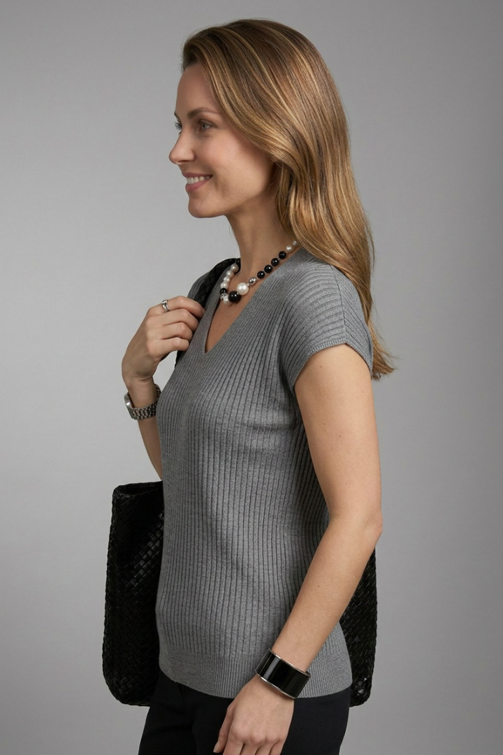 Women’s Ribbed V-Neck Top with Short Sleeves for Everyday Wear